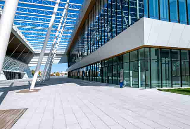 时尚搭配衣服技巧(时尚潮男衣服搭配图片)